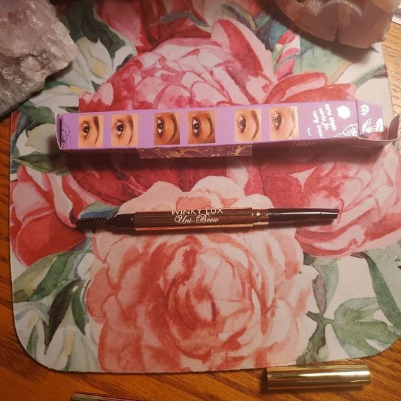 NIB Winky Lux Uni-Brow - Picture 6 of 16